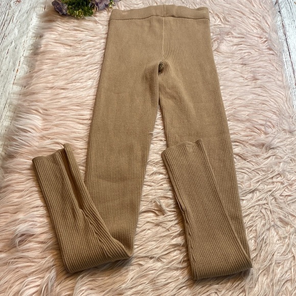 Aritzia Babaton Palisades Ribbed Ankle Slit Leggings Beige sz XXS - Picture 9 of 9